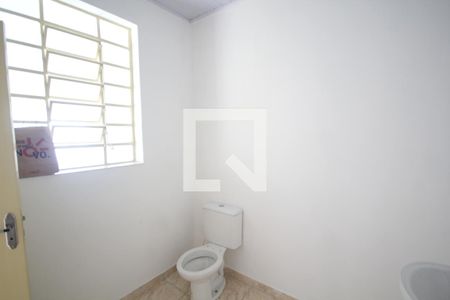 Casa para alugar com 80m², 3 quartos e sem vagaBanheiro 