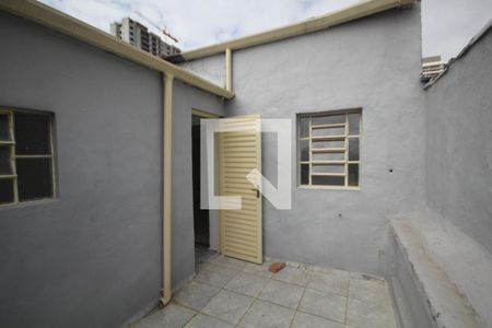 Casa para alugar com 80m², 3 quartos e sem vagaQuintal