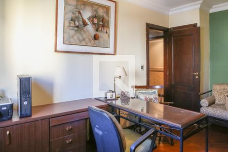 Apartamento à venda com 325m², 5 quartos e 5 vagasQuarto 5