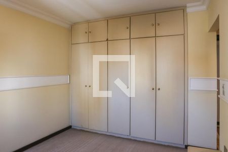 Apartamento à venda com 325m², 5 quartos e 5 vagasSuíte 2