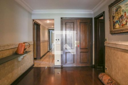 Entrada de apartamento à venda com 5 quartos, 325m² em Perdizes, São Paulo