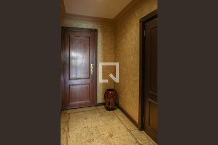 Entrada de apartamento à venda com 5 quartos, 325m² em Perdizes, São Paulo