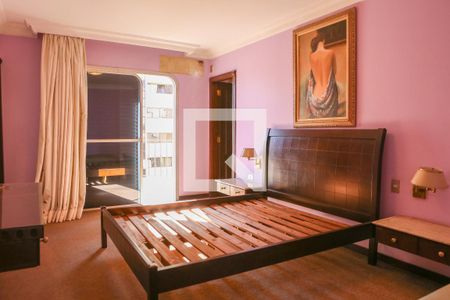 Apartamento à venda com 325m², 5 quartos e 5 vagasSuíte 1