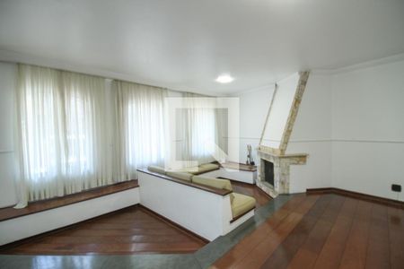 Sala de casa para alugar com 4 quartos, 530m² em Alto da Mooca, São Paulo