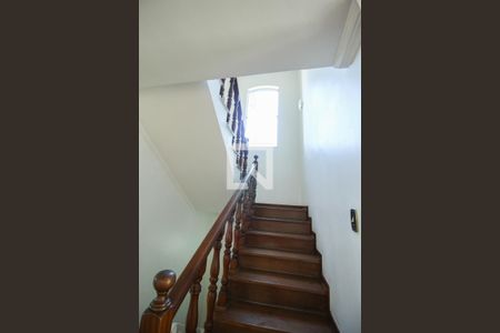 Escada de casa para alugar com 4 quartos, 530m² em Alto da Mooca, São Paulo