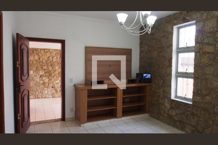Sala de casa para alugar com 2 quartos, 140m² em Jardim Messina, Jundiaí