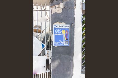Placa de Anuncio de casa para alugar com 2 quartos, 60m² em Vila Osasco, Osasco