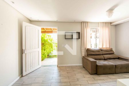 Sala de casa de condomínio à venda com 2 quartos, 69m² em Igara, Canoas