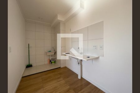 Cozinha e Área de Serviço de apartamento para alugar com 2 quartos, 35m² em Vila Norma, São Paulo