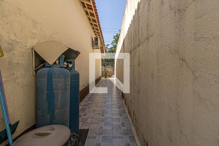 Casa à venda com 87m², 3 quartos e 5 vagas Casa à venda com 87m², 3 quartos e 5 vagasÁrea comum