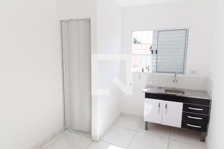 Sala/Quarto e cozinha de casa para alugar com 1 quarto, 17m² em Gopouva, Guarulhos