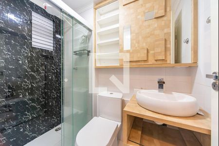 Banheiro  de apartamento para alugar com 2 quartos, 50m² em Vila Floresta, Santo André