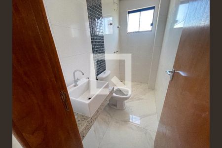 Banheiro Social de apartamento à venda com 3 quartos, 83m² em Eldorado, Contagem