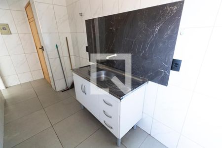 Apartamento para alugar com 55m², 2 quartos e 1 vaga Apartamento para alugar com 55m², 2 quartos e 1 vagaCozinha e Área de Serviço