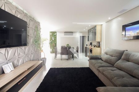 Sala de casa para alugar com 4 quartos, 170m² em Chácara Santo Antônio (zona Leste), São Paulo