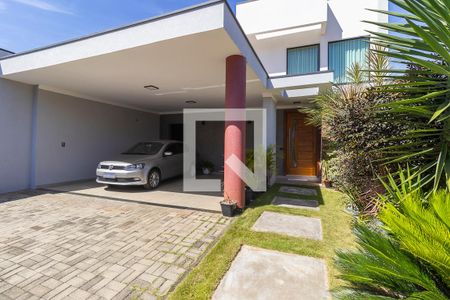 Casa à venda com 207m², 3 quartos e 4 vagasVagas de garagem