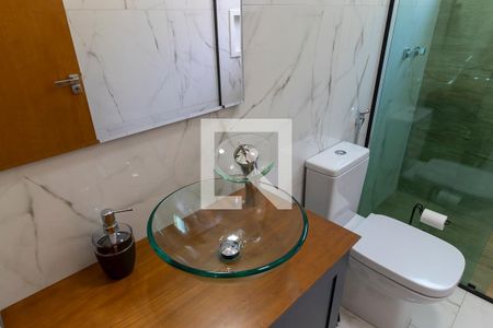 Casa à venda com 207m², 3 quartos e 4 vagasBanheiro social
