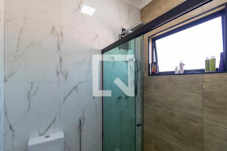 Casa à venda com 207m², 3 quartos e 4 vagasBanheiro da suíte
