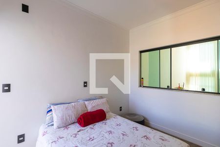 Casa à venda com 207m², 3 quartos e 4 vagasQuarto 2