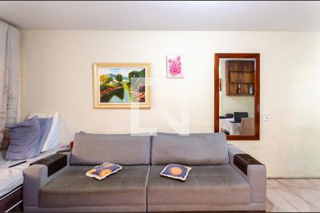 Sala de casa para alugar com 4 quartos, 150m² em Moinho Velho, São Paulo