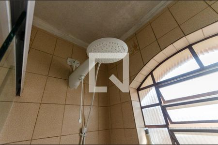 Casa à venda com 150m², 4 quartos e 2 vagasBanheiro