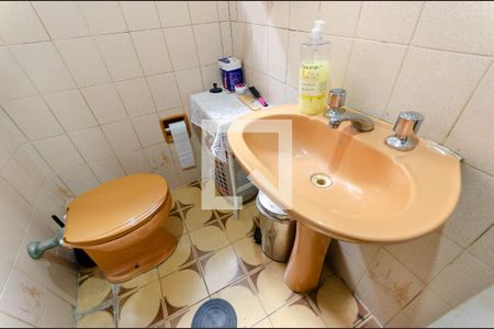 Casa à venda com 150m², 4 quartos e 2 vagas Casa à venda com 150m², 4 quartos e 2 vagasBanheiro da Suíte