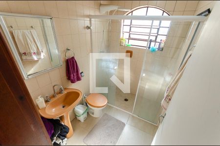 Casa à venda com 150m², 4 quartos e 2 vagasBanheiro