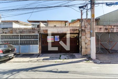Casa à venda com 150m², 4 quartos e 2 vagasFachada