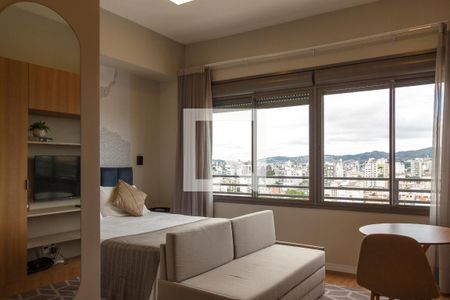 Sala/Quarto de kitnet/studio para alugar com 1 quarto, 28m² em Centro Histórico, Porto Alegre