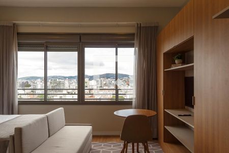 Sala/Quarto de kitnet/studio para alugar com 1 quarto, 28m² em Centro Histórico, Porto Alegre