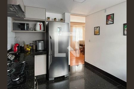 Cozinha de apartamento à venda com 3 quartos, 140m² em Barroca, Belo Horizonte