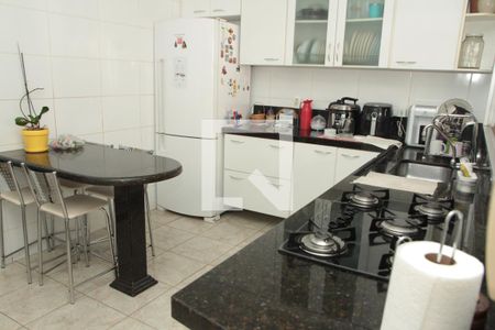 Casa à venda com 73m², 2 quartos e 1 vagaCozinha