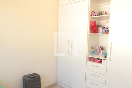 Casa à venda com 73m², 2 quartos e 1 vagaQuarto 2