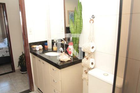 Casa à venda com 73m², 2 quartos e 1 vagaBanheiro