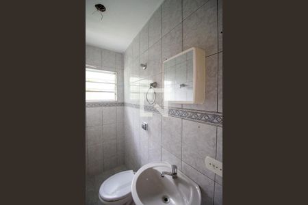 Banheiro de casa para alugar com 1 quarto, 50m² em Vila Jacuí, São Paulo