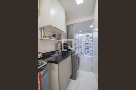 Apartamento à venda com 90m², 2 quartos e 1 vagaÁrea de Serviço