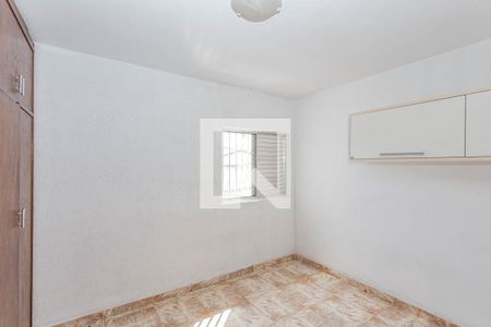 Quarto 2 de casa para alugar com 2 quartos, 110m² em Vila Moraes, São Paulo