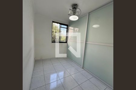Quarto de apartamento para alugar com 2 quartos, 55m² em Jardim Raposo Tavares, São Paulo