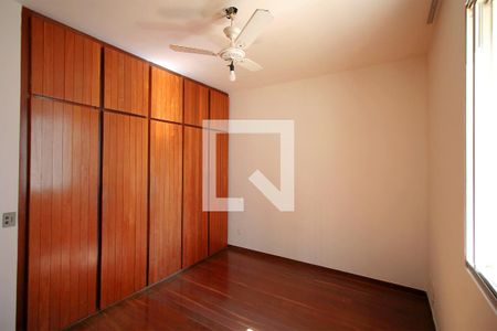 Quarto  de apartamento para alugar com 3 quartos, 100m² em Funcionários, Belo Horizonte