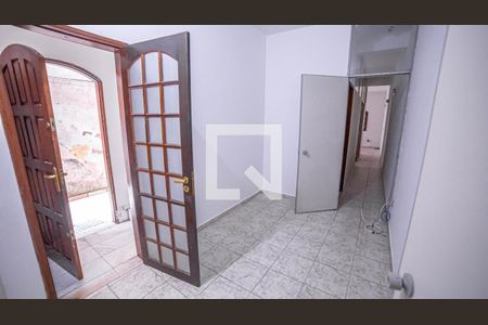 Casa para alugar com 160m², 5 quartos e 2 vagas Casa para alugar com 160m², 5 quartos e 2 vagasÁrea comum