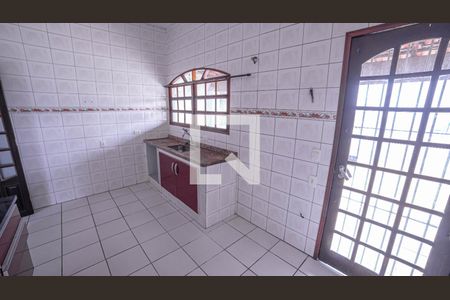 Casa para alugar com 160m², 5 quartos e 2 vagas Casa para alugar com 160m², 5 quartos e 2 vagasCozinha