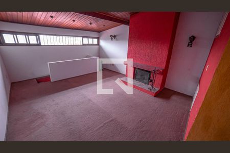Casa para alugar com 160m², 5 quartos e 2 vagas Casa para alugar com 160m², 5 quartos e 2 vagasQuarto 2 - Suíte
