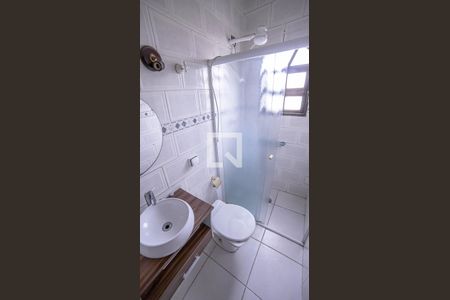 Casa para alugar com 160m², 5 quartos e 2 vagas Casa para alugar com 160m², 5 quartos e 2 vagasBanheiro 2