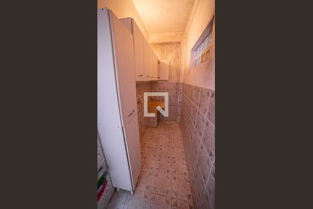 Casa para alugar com 160m², 5 quartos e 2 vagas Casa para alugar com 160m², 5 quartos e 2 vagasLavanderia