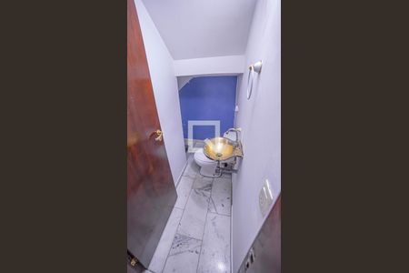 Casa para alugar com 160m², 5 quartos e 2 vagas Casa para alugar com 160m², 5 quartos e 2 vagasBanheiro 3