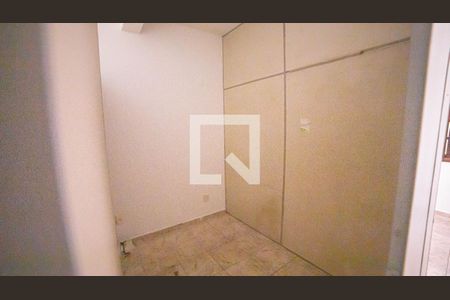 Casa para alugar com 160m², 5 quartos e 2 vagas Casa para alugar com 160m², 5 quartos e 2 vagasQuarto 5