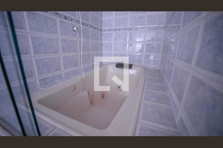 Casa para alugar com 160m², 5 quartos e 2 vagas Casa para alugar com 160m², 5 quartos e 2 vagasBanheiro da Suíte