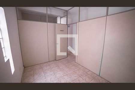 Casa para alugar com 160m², 5 quartos e 2 vagas Casa para alugar com 160m², 5 quartos e 2 vagasQuarto 4