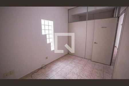 Casa para alugar com 160m², 5 quartos e 2 vagas Casa para alugar com 160m², 5 quartos e 2 vagasQuarto 4