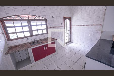 Casa para alugar com 160m², 5 quartos e 2 vagas Casa para alugar com 160m², 5 quartos e 2 vagasCozinha